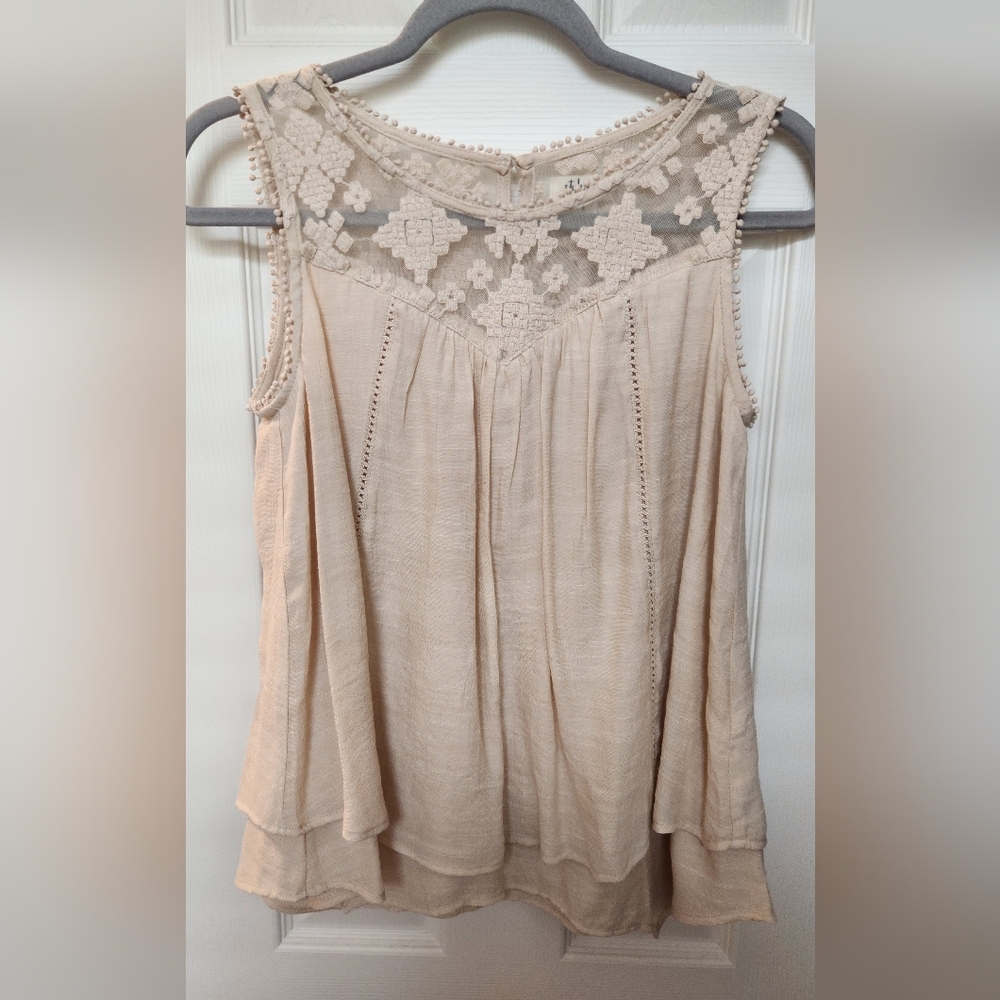 Style and CO, sleeveless gauze layers
